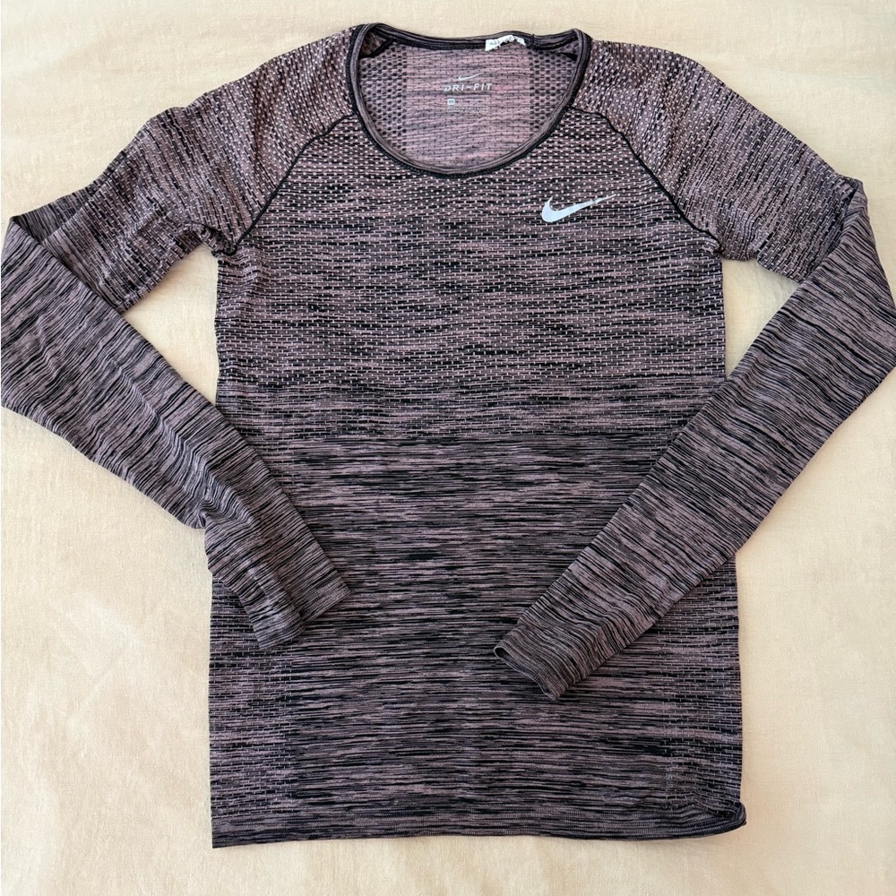 Nike Women's Heathered Black Long Sleeve Sweatshirt XS